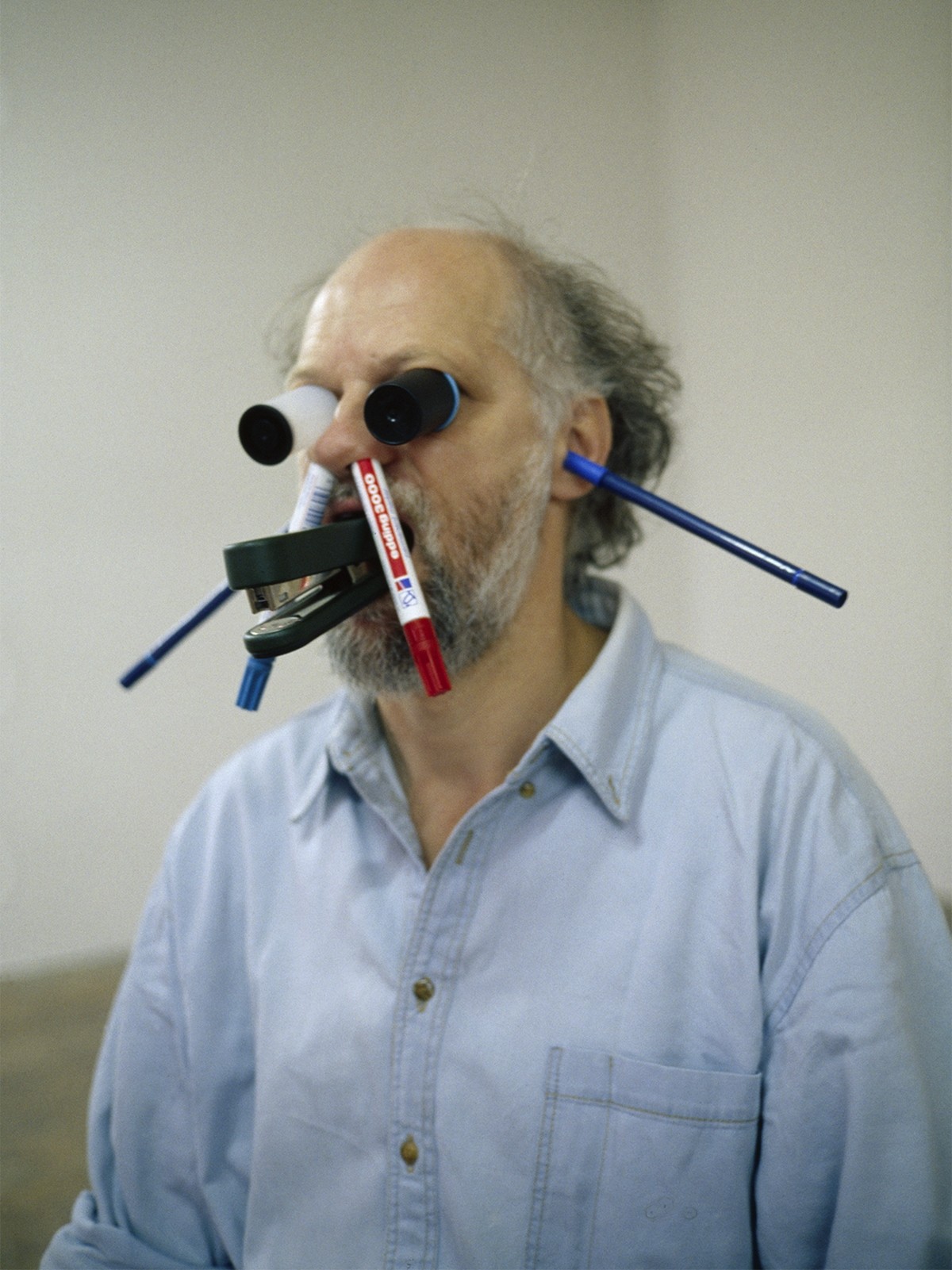 Erwin Wurm, One Minute Sculpture, 1997, from the series One Minute Sculptures  © Erwin Wurm, Bildrecht, Wien 2025