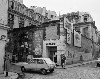 Rénovation d'immeubles anciens dans le quartier du Marais, Paris, 1980 © Bertrand Lafôret/ Gamma RAPHO